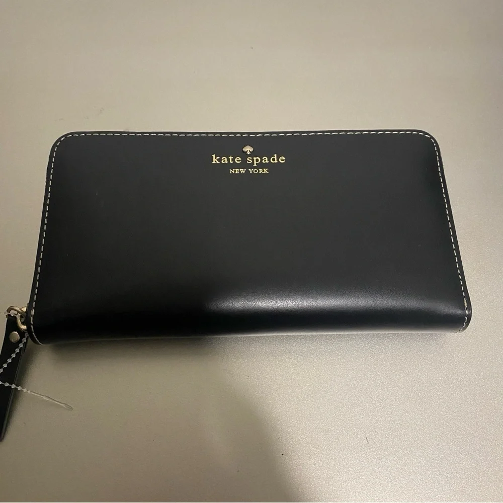 Like New/EUC Kate Spade Mercer Street Lacey Zip Around Wallet in Black